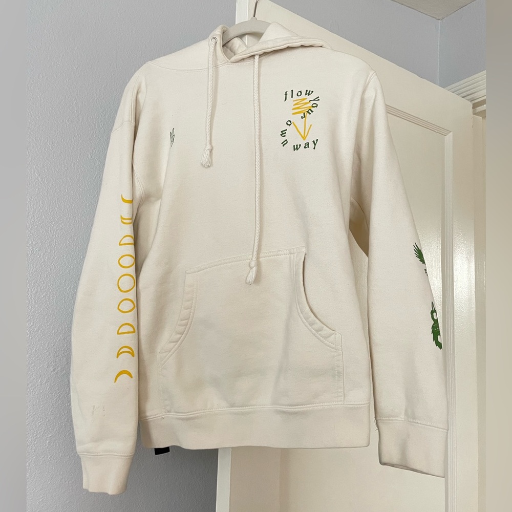 “Flow your way” Woodward Cream Sweatshirt 
Size: Men’s small